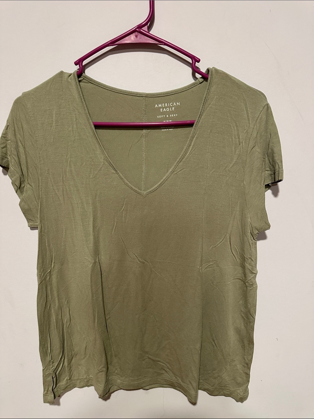 American Eagle Outfitters Olive Green V-Neck Short Sleeve Tee